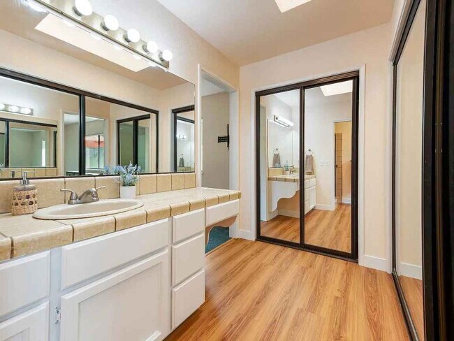 Building Photo - 3 bedroom, 2 bath home in Lake Wildwood, P...