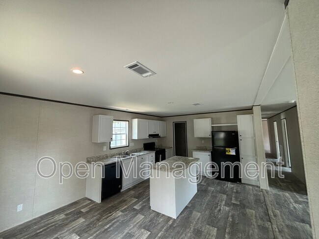 Building Photo - 356 Bayhead Dr