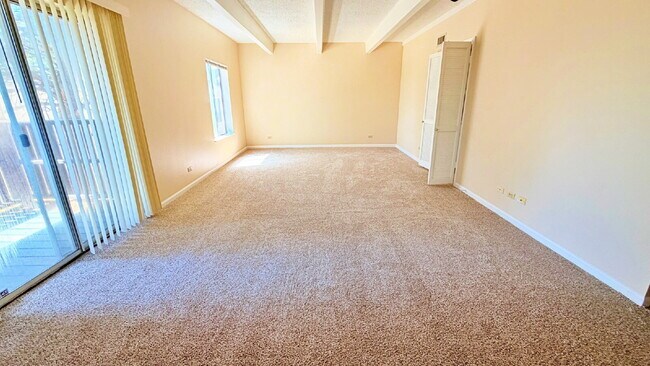 Building Photo - TOTALLY REFURBISHED 2 Bed 2 Bath Condo in Woodstream Falls. NEW Paint NEW Carpet & Flooring. Spac...