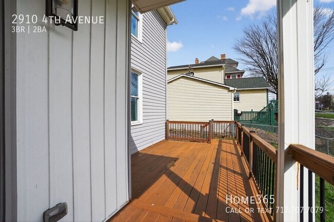 Building Photo - 2910 4th Ave