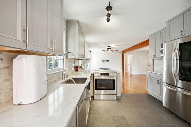 Building Photo - 2208 Myra Ln SW