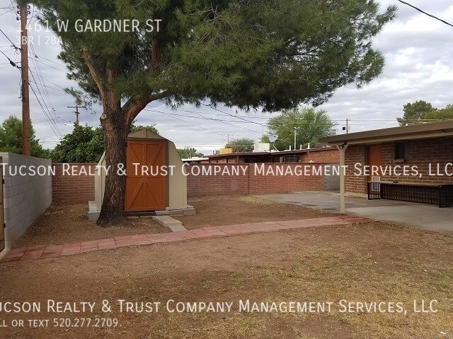 Building Photo - 1461 W Gardner St