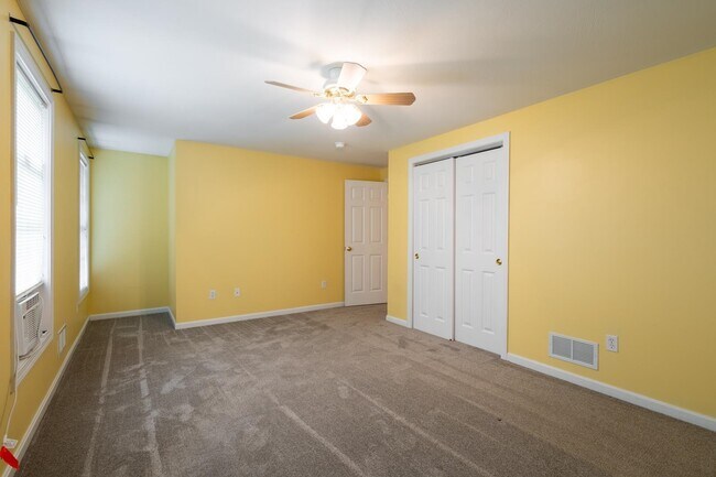 Building Photo - 206 Mt Delight Rd