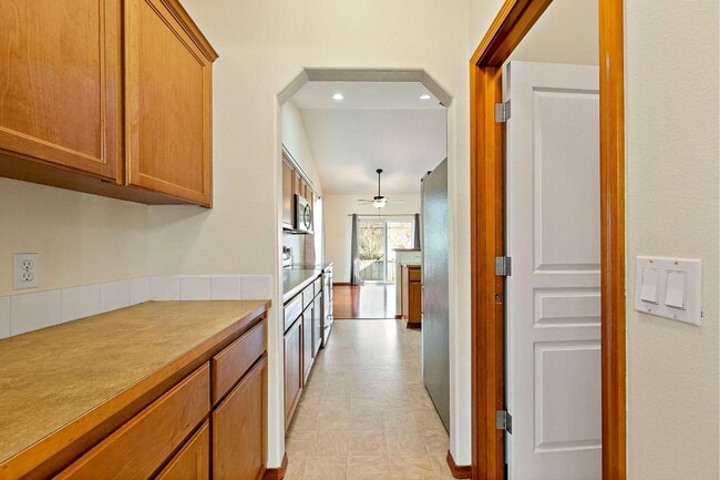 Building Photo - Beautiful Single-Story Olympia Home with Dog Wash, Garden Beds & Thoughtful Layout