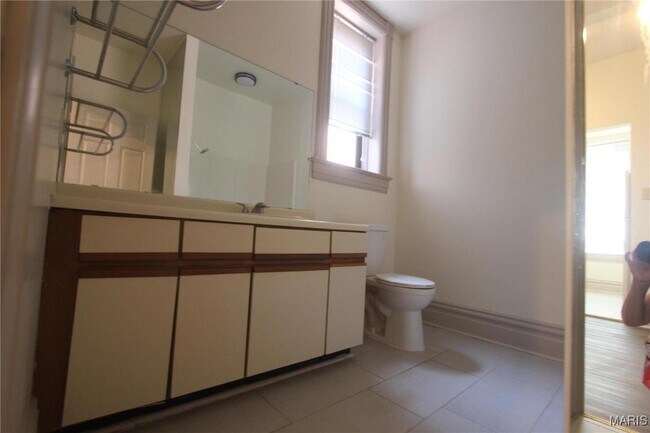 Building Photo - 3809 Shenandoah Ave