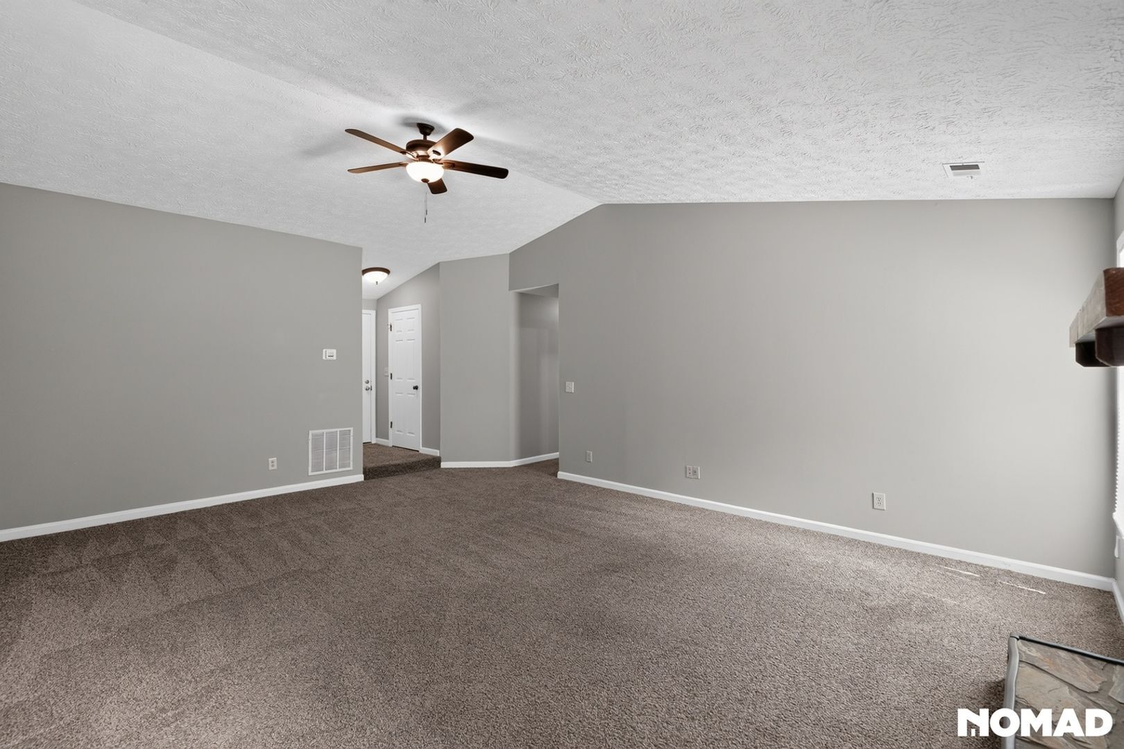 Building Photo - 933 River Rock Dr