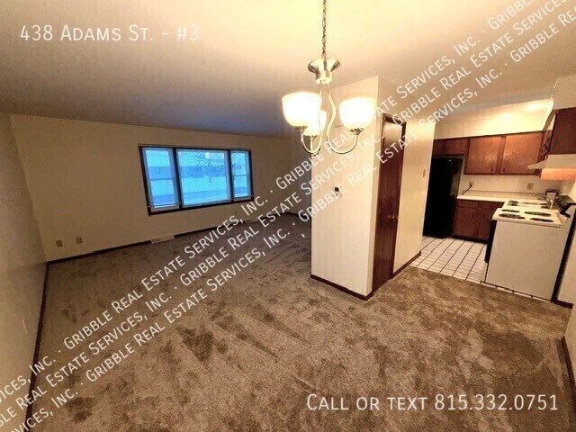 Building Photo - 438 Adams St