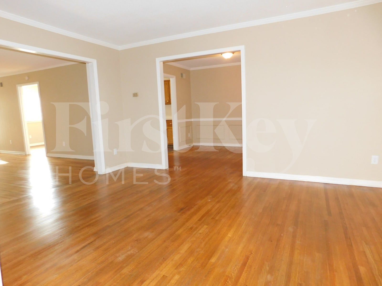 Building Photo - 6135 Haddington Dr