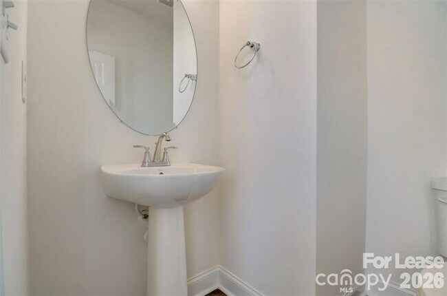 Building Photo - 3845 Hayden Ln