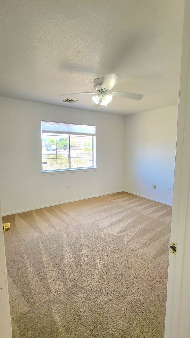 Building Photo - 2400 E Ambush St