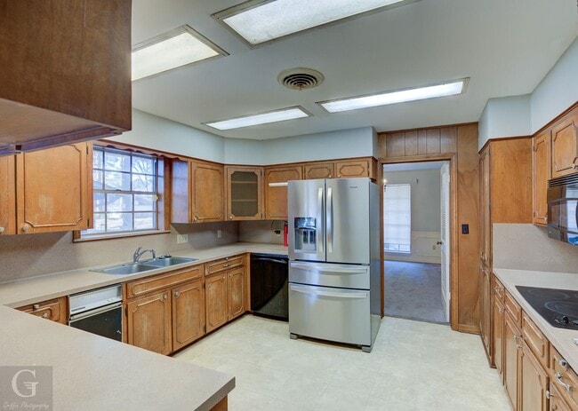 Building Photo - Rental Property