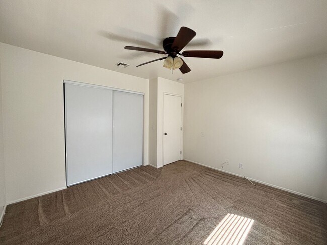 Building Photo - West Palmdale Townhouse