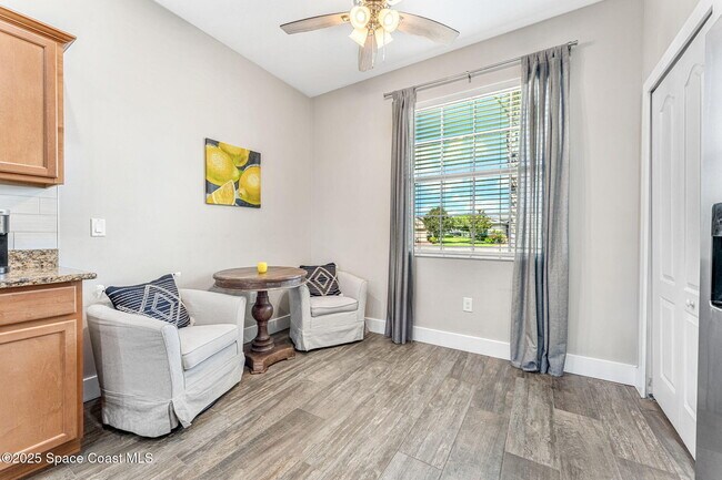 Building Photo - 5724 Trieda Dr