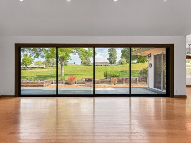 Building Photo - Spanish-style home in Ridgemark