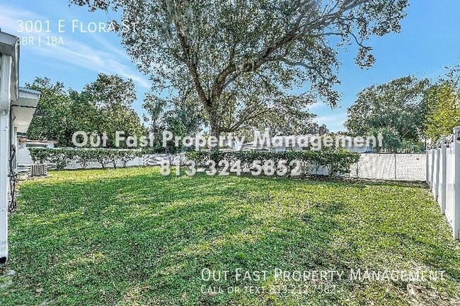 Building Photo - 3001 E Flora St