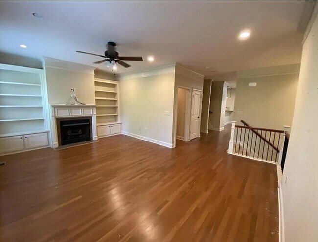 Building Photo - 815 Millwork Cir