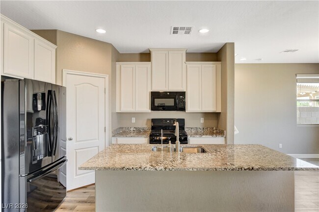 Building Photo - 3158 Balldelli Ct