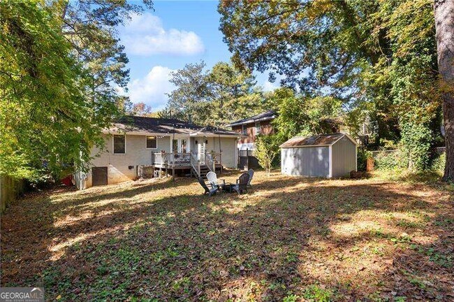 Building Photo - 1290 Glen Forest Way