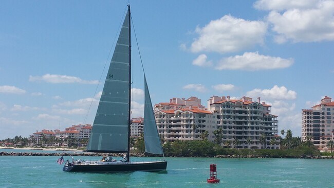 South Beach - 9501 SW 69th Ct