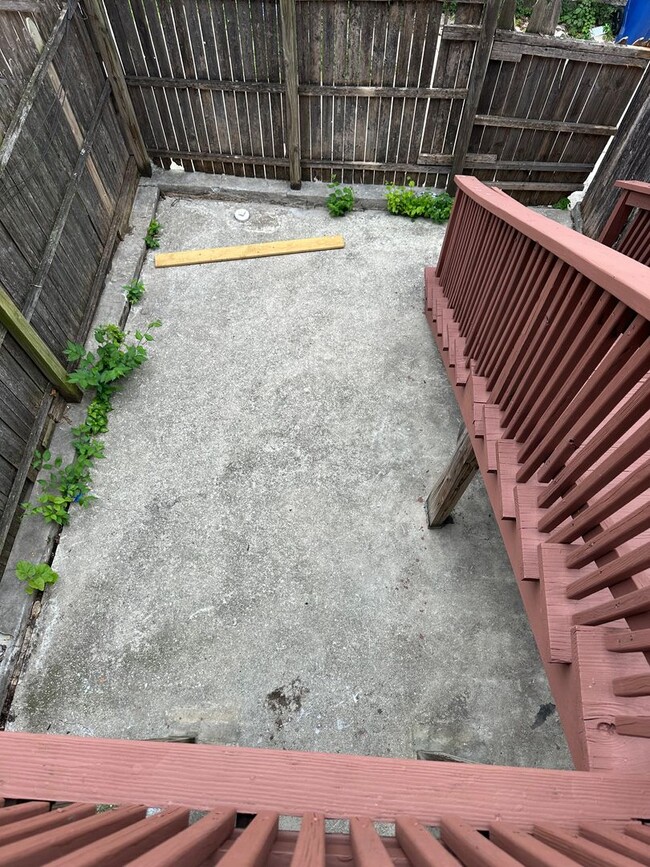 Building Photo - Beautifully Renovated Three Bedroom Home for Rent! Central Air! Rear Deck! Available Now!