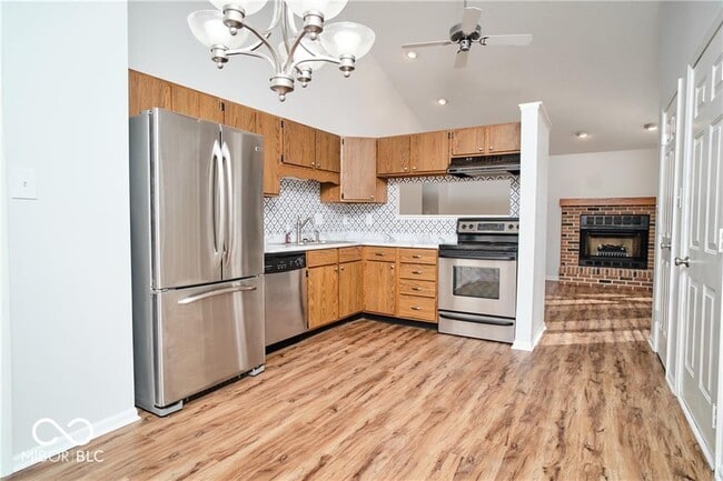 Building Photo - 802 Westridge N Dr