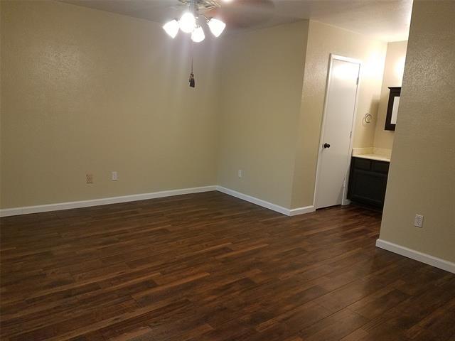 Building Photo - 1702 Acorn Dr