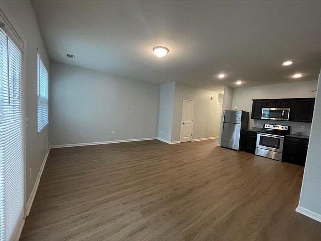 Building Photo - 6367 Kennonbriar Ct