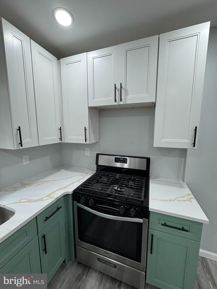 Building Photo - 2755 N Dover St