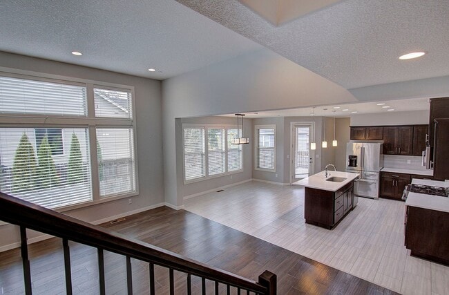 Building Photo - STUNNING CAMAS NORTH HILLS 4 BR, 3.5 BATH HOME~ CAMAS SCHOOLS~ PET FRIENDLY!