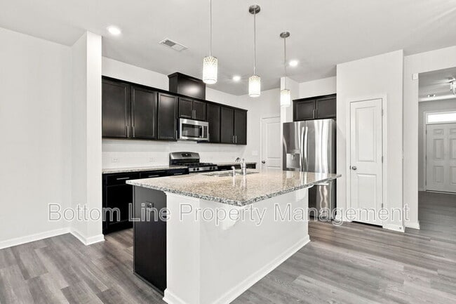 Building Photo - 6331 Andante Ave