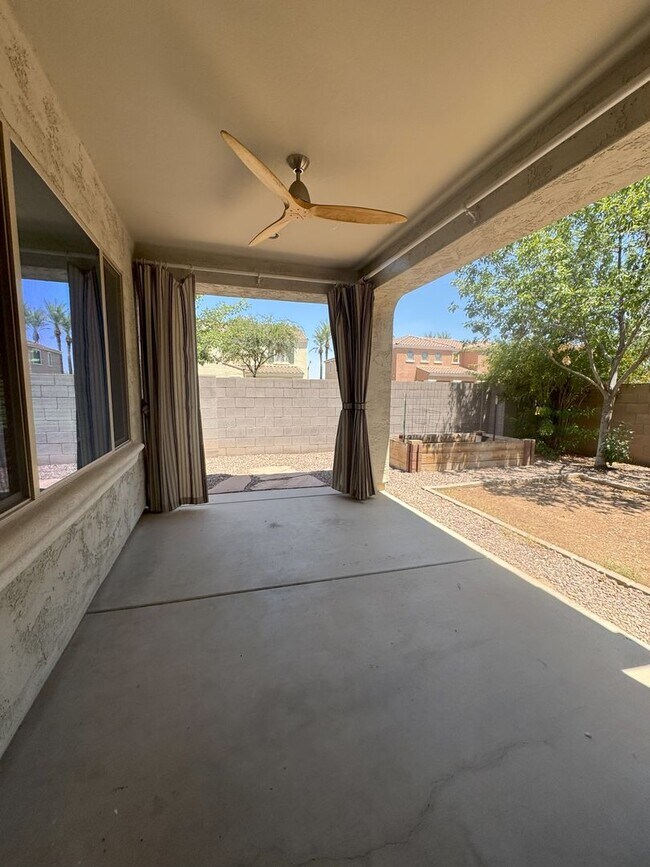 Building Photo - COMING SOON! LYONS GATE 5 BDRM + LOFT W CO...
