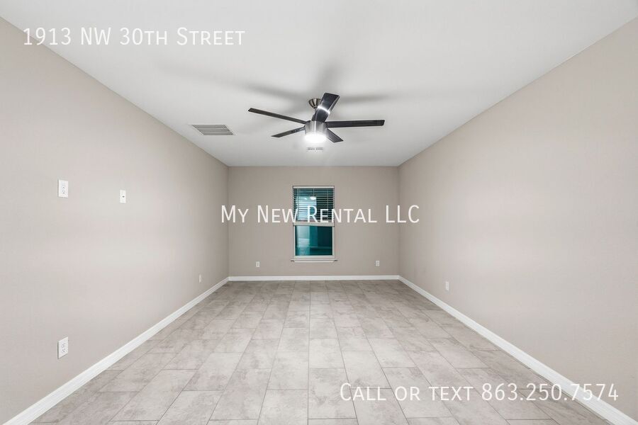 Building Photo - 1913 NW 30th St