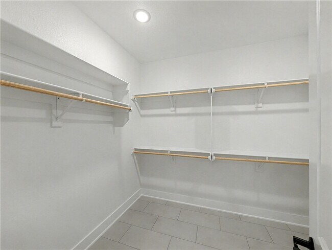 Building Photo - 7842 Scenic Vly Ave