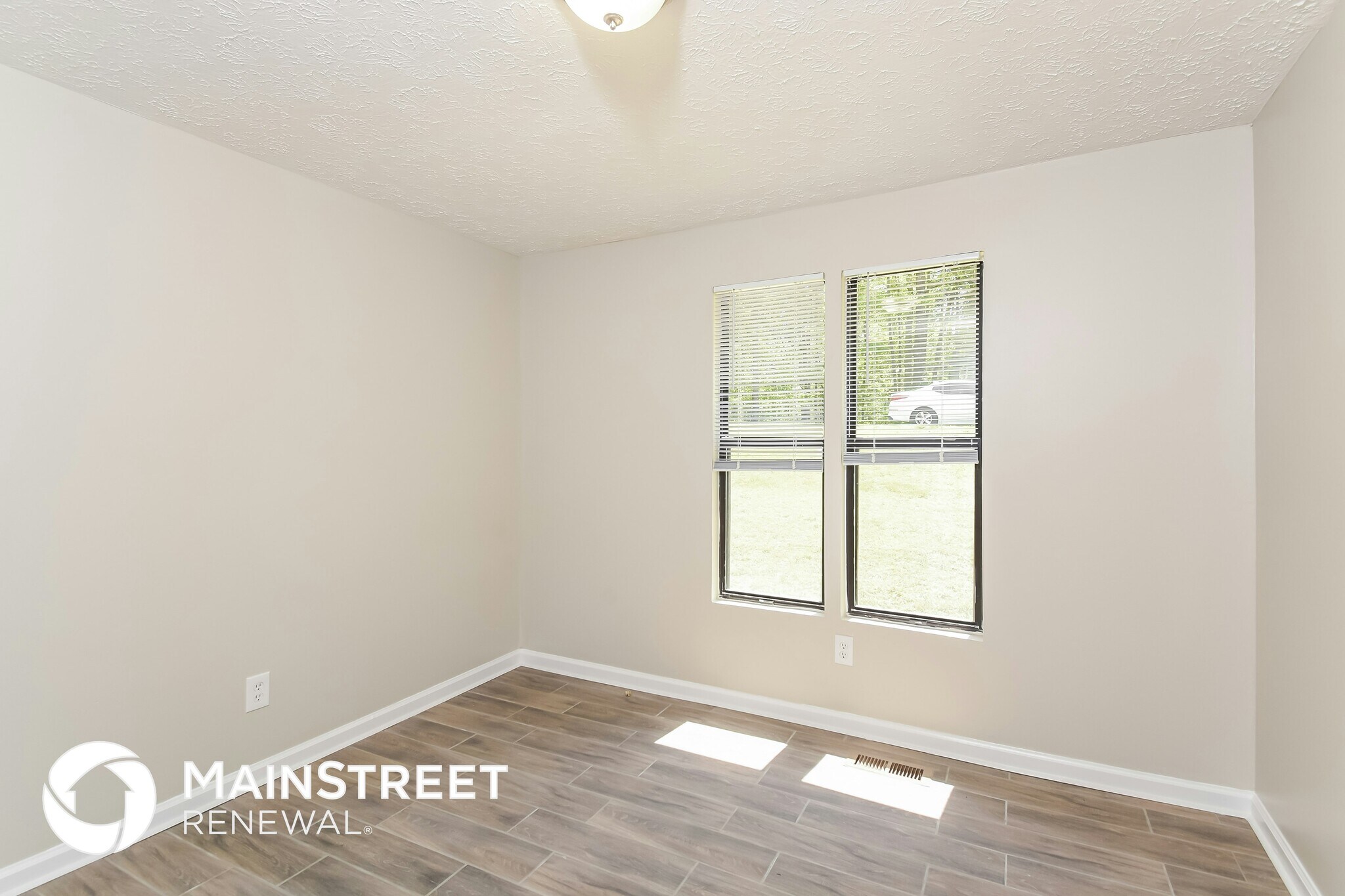 Building Photo - 3085 Flowers Dr