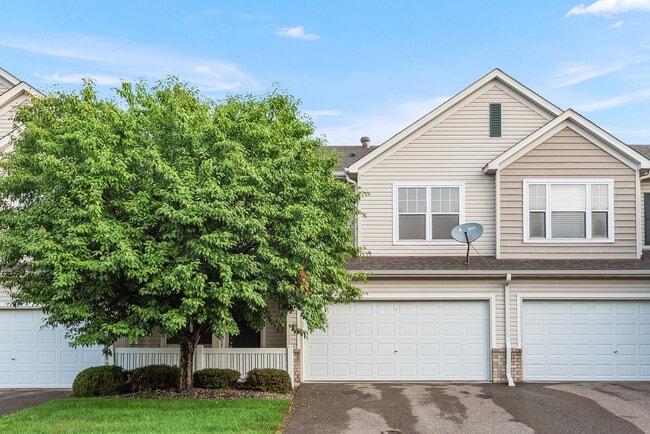 Building Photo - 5020 Holly Ln N