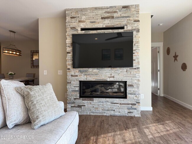 Building Photo - 44 Harold Ln