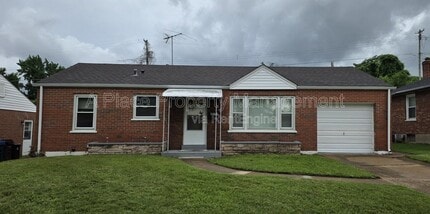 Building Photo - 204 Hawkesbury Dr