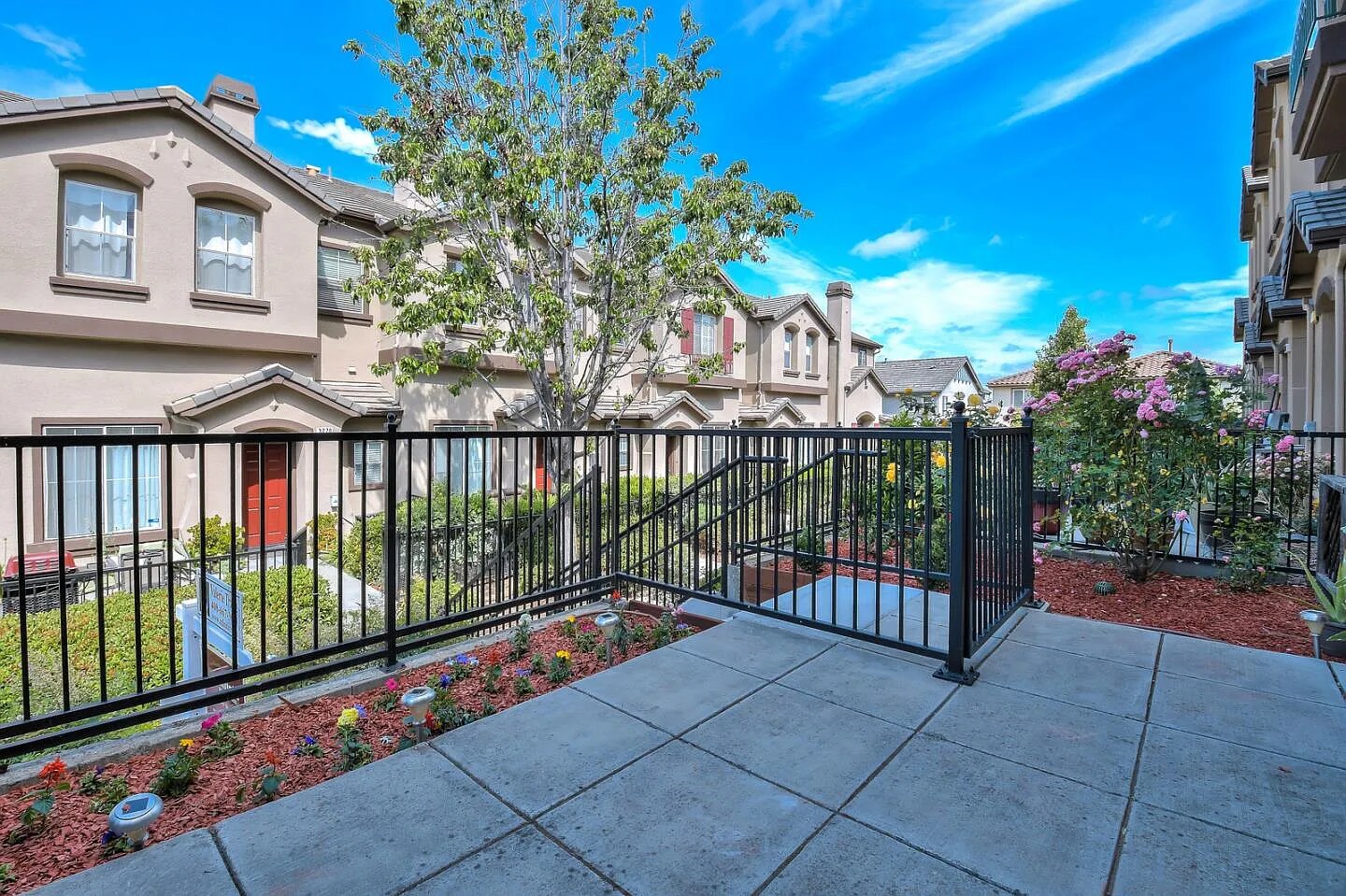 Building Photo - 3271 Shiraz Pl
