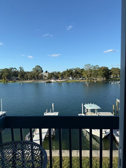 Building Photo - 30 SE Valare Ln