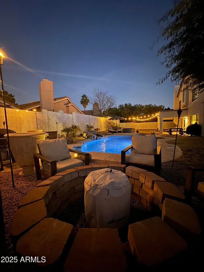 Building Photo - 3821 N Sawtooth Cir