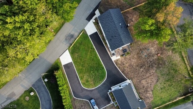 Building Photo - 76 Burnet Rd