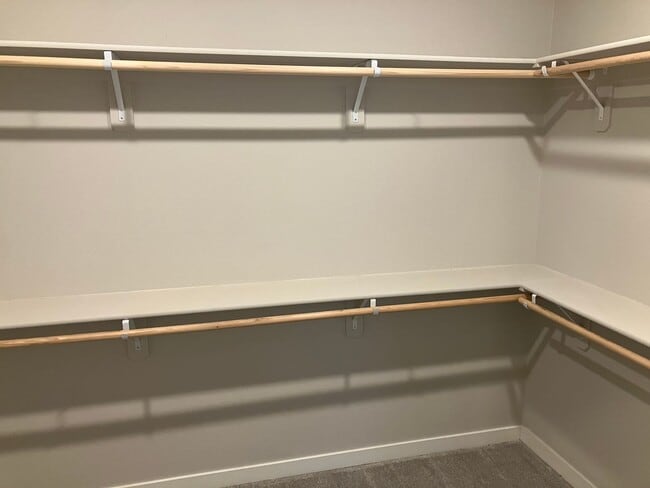 Building Photo - Large Three Bedroom Home in Sustainable South Salem Community