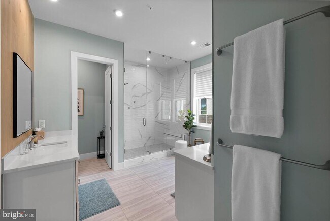 Building Photo - 43442 Croson Ln