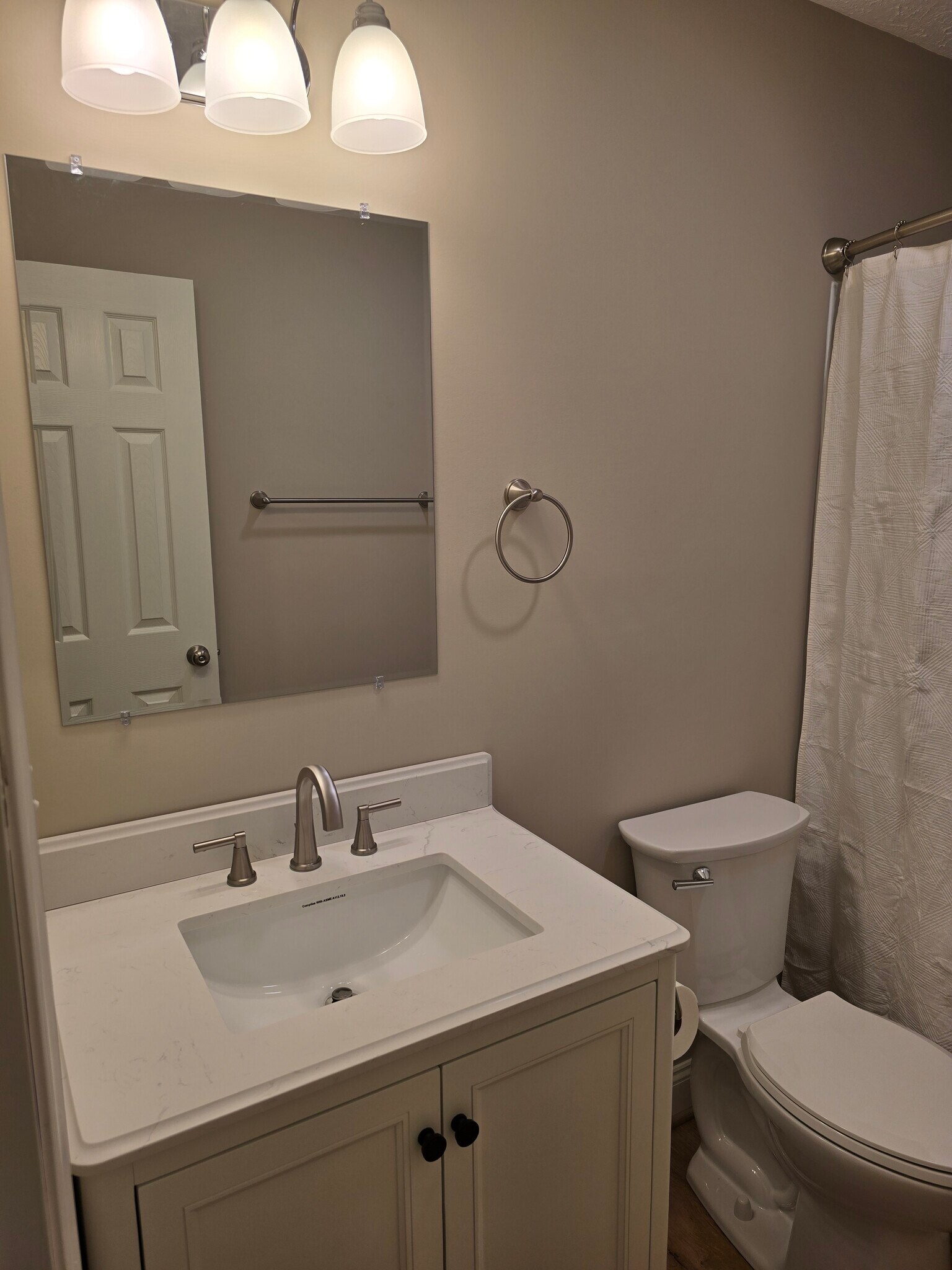 Building Photo - 8108 Timberlake Rd