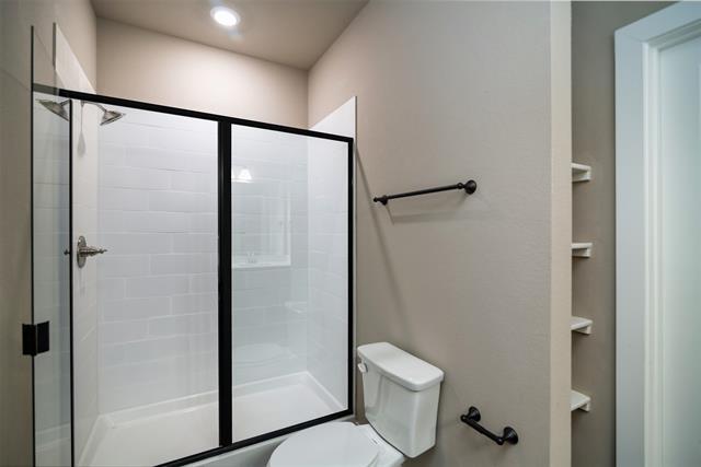 Building Photo - 621 Fallow Dr