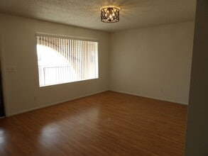 Building Photo - 55+ ADULT COMMUNITY