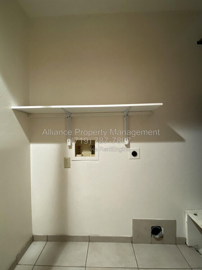Building Photo - 4072 Muse Way