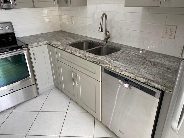 Building Photo - 1212 Vista Oaks Cir NE