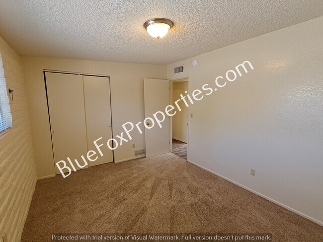 Building Photo - 3116 W Alaska St