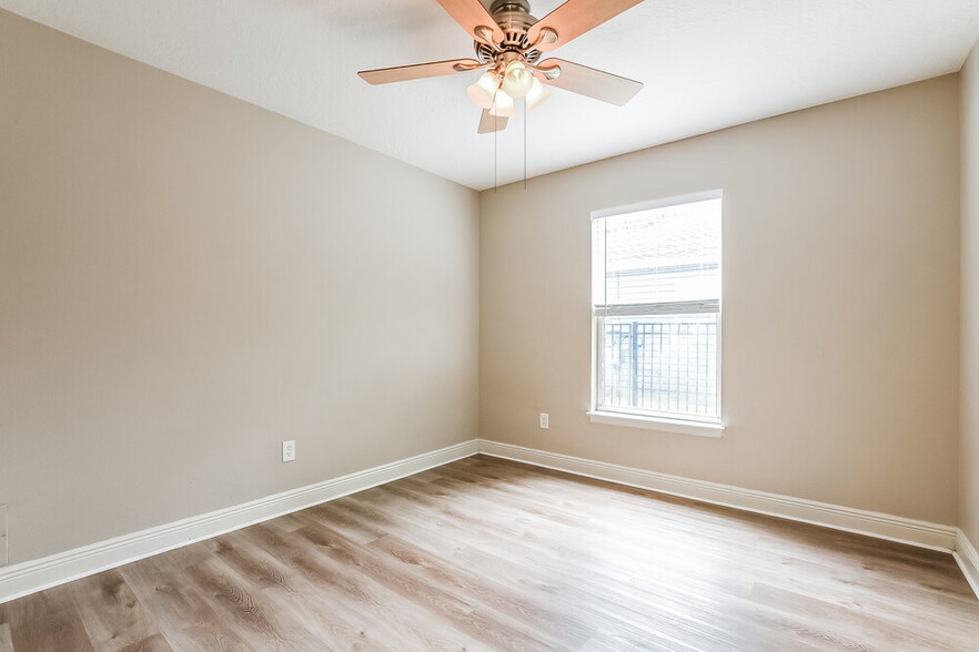 Building Photo - 2432 Princeton Ave